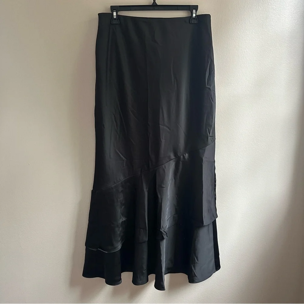 Banana Republic Factory Satin Tiered Maxi Skirt Size M - Picture 2 of 7